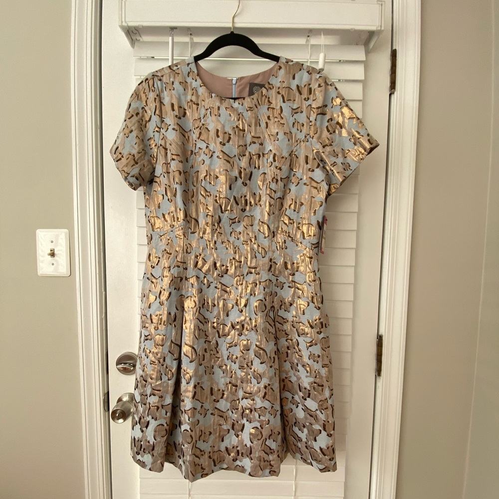 Vince Camuto dress in fit flare Blue Leopard Mini.